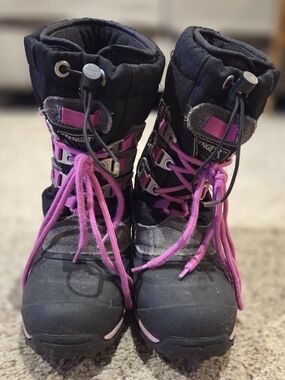 Ranger Kids Black and Pink Winter Boots